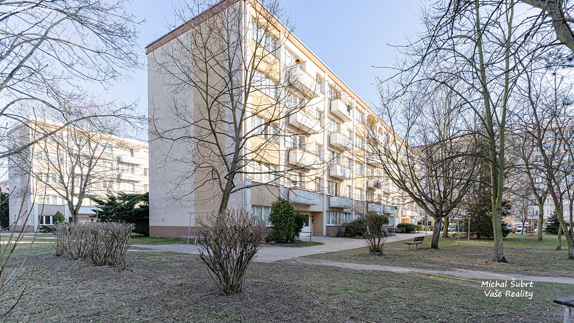Pronájem bytu 1+kk 35 m², Severní, Hradec Králové - Slezské Předměstí