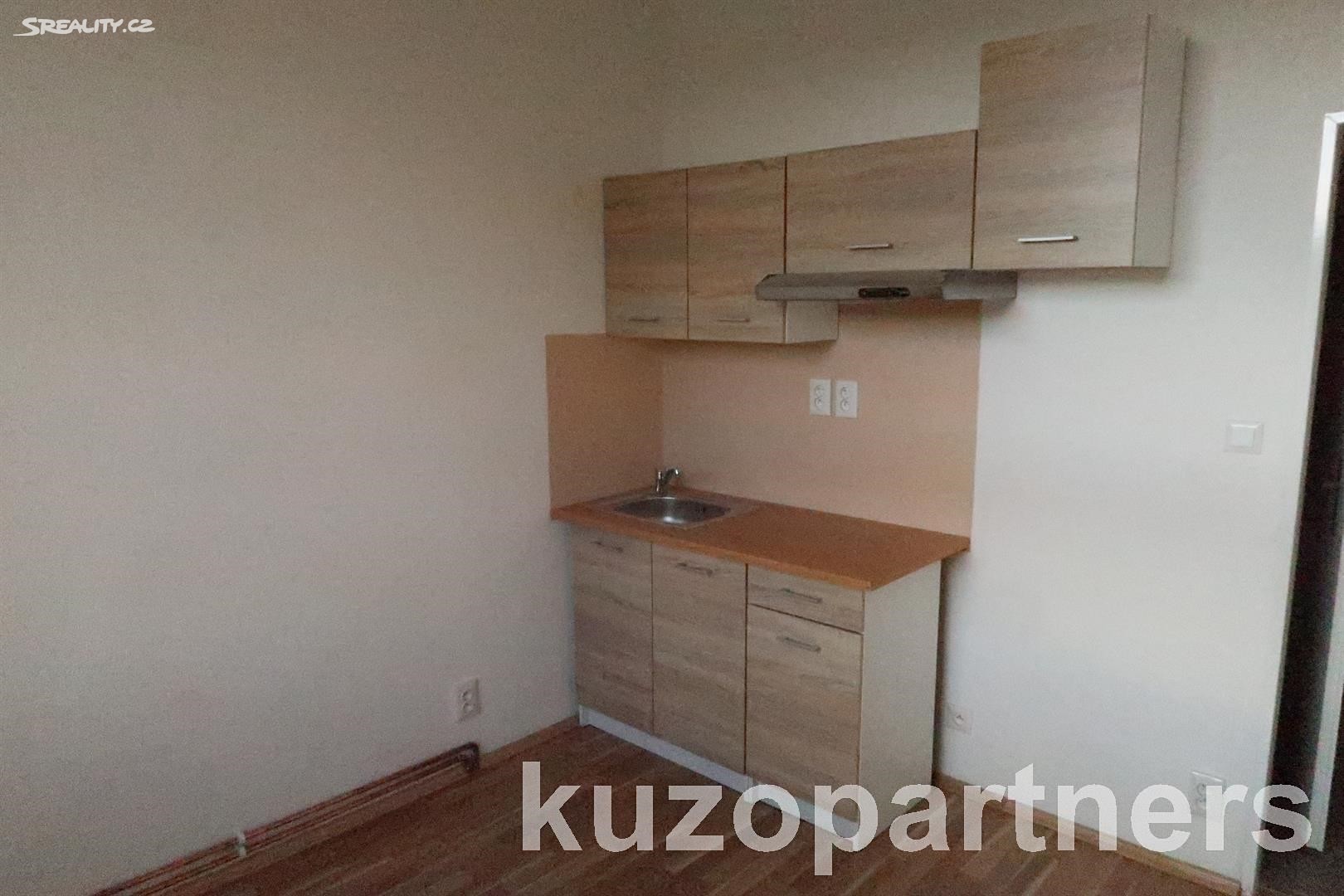 Pronájem bytu 1+kk 30 m², Strašice, okres Rokycany