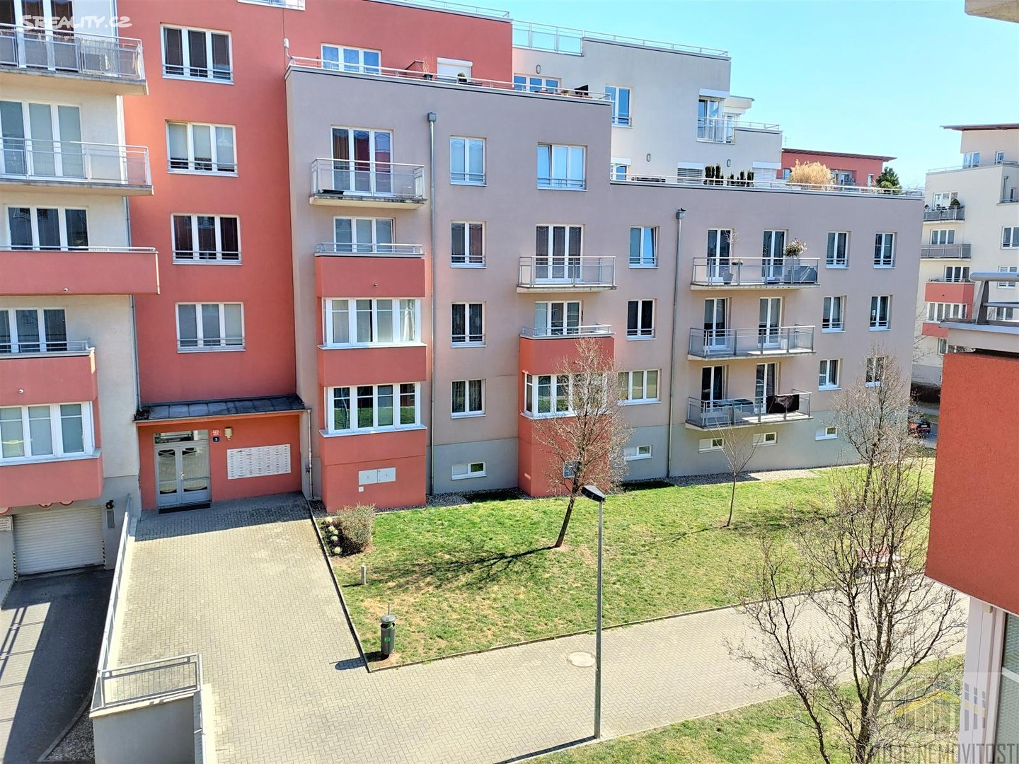 Prodej bytu 1+kk 43 m², Mikanova, Praha 10 - Záběhlice