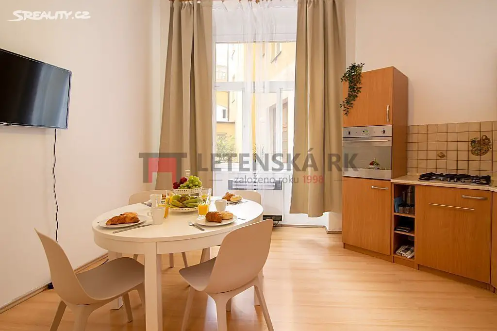 Pronájem bytu 1+1 57 m², Klimentská, Praha 1 - Nové Město