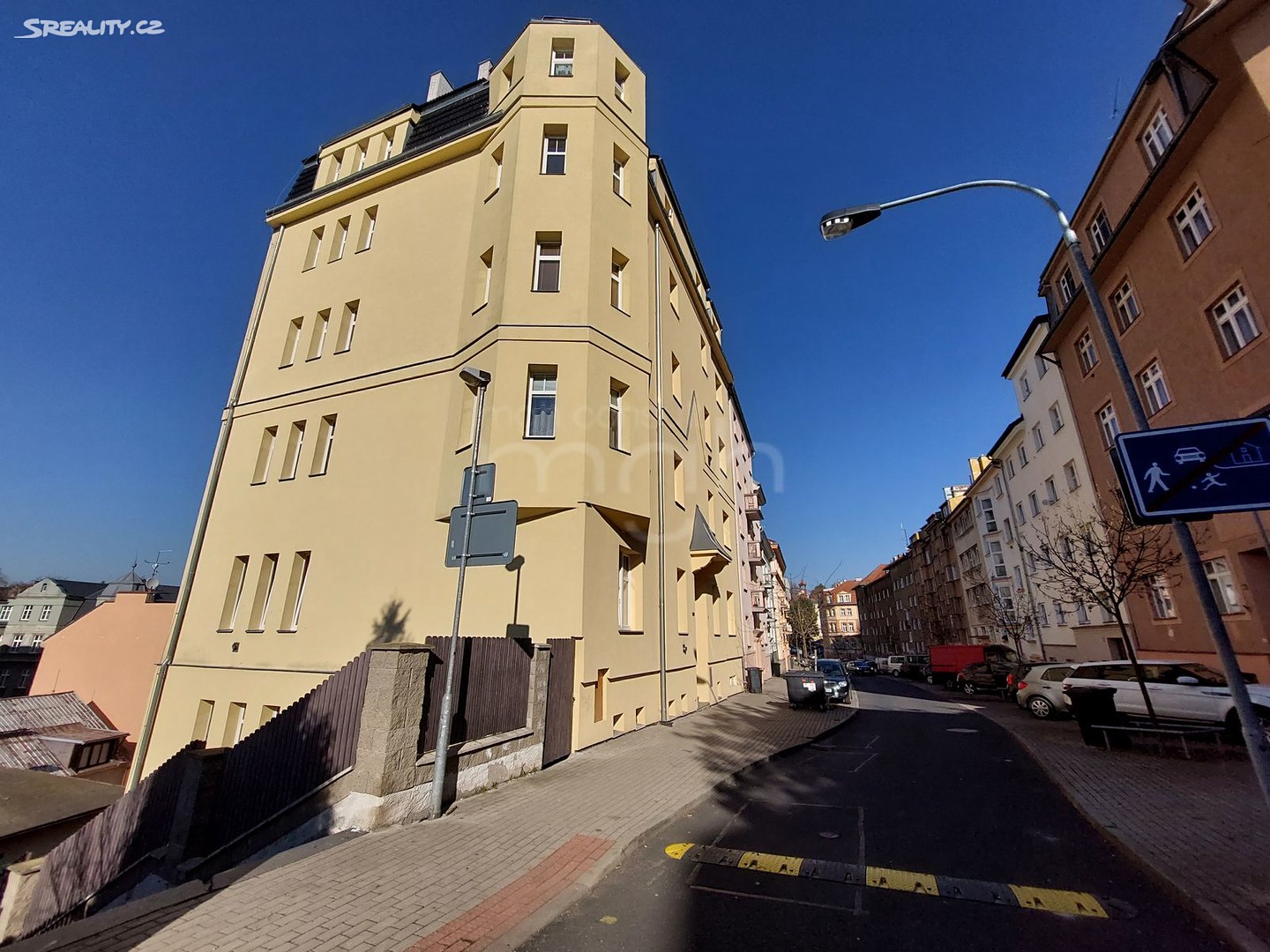 Pronájem bytu 3+1 67 m², Kvapilova, Karlovy Vary - Drahovice