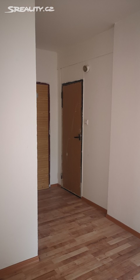 Pronájem bytu 3+1 64 m², Jindřicha Plachty, Ústí nad Labem - Mojžíř