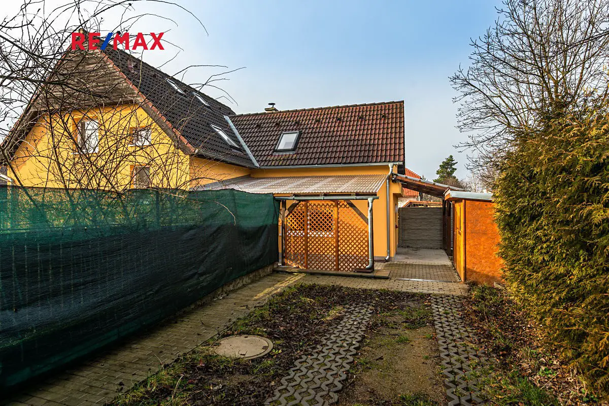 Pronájem  rodinného domu 140 m², pozemek 215 m², K Hájovně, Dolní Břežany - Lhota