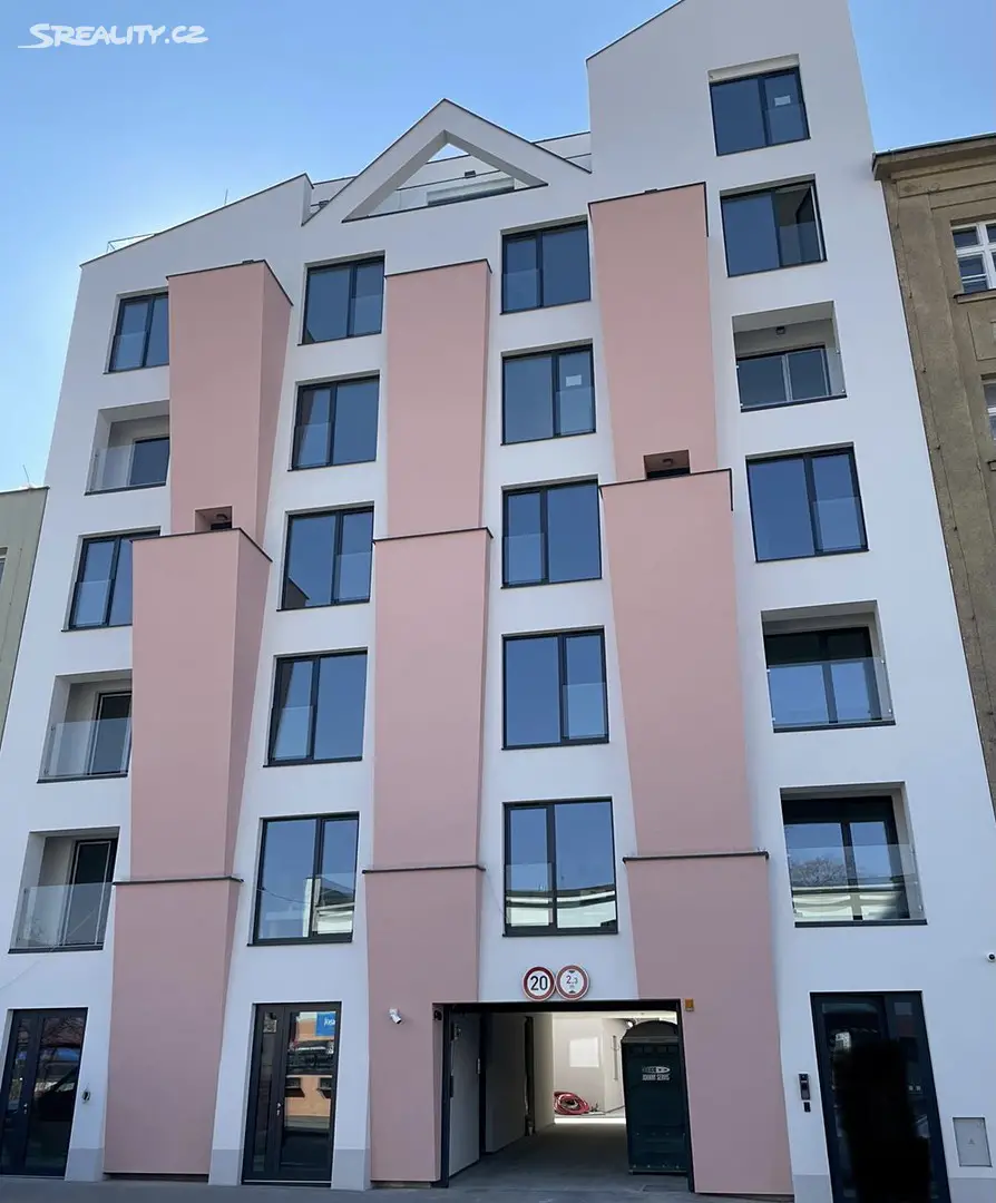 Prodej bytu 1+kk 32 m², Kovářská, Praha - Libeň