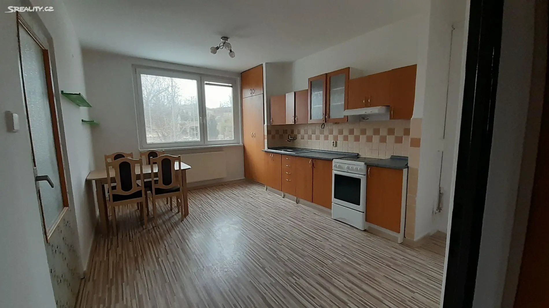 Prodej  rodinného domu 360 m², pozemek 1 819 m², Huzová - Arnoltice, okres Olomouc