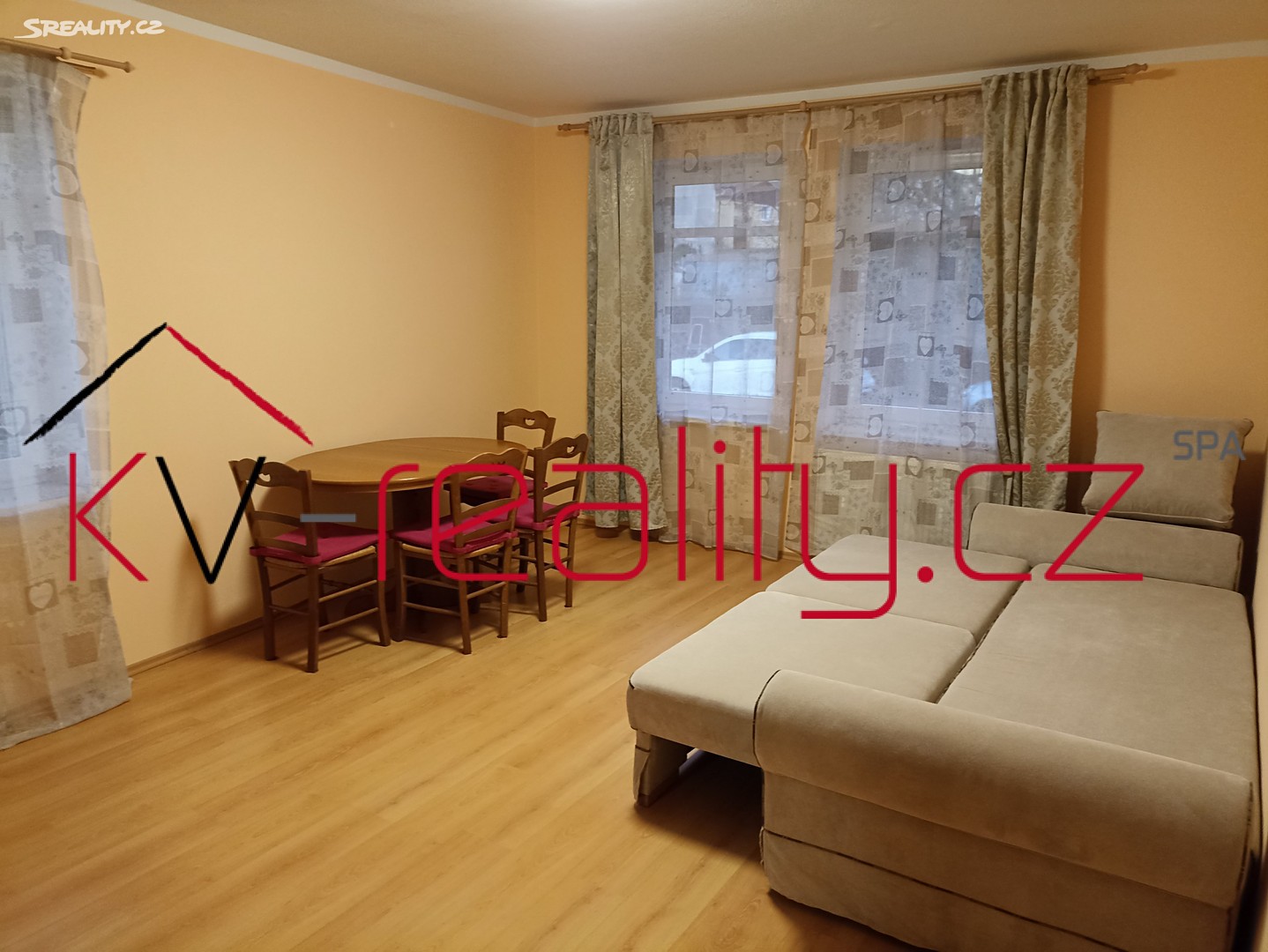 Pronájem bytu 1+1 40 m², Karlovy Vary - Doubí, okres Karlovy Vary