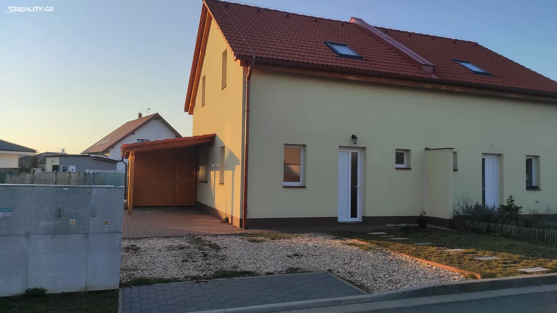 Pronájem  rodinného domu 80 m², pozemek 244 m², Opatovice nad Labem, okres Pardubice
