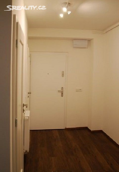 Pronájem bytu 2+kk 44 m², Vančurova, Říčany