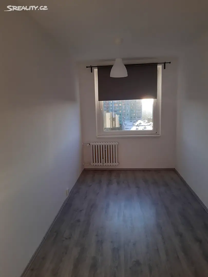 Pronájem bytu 3+1 72 m² (Mezonet), Bořetická, Brno - Židenice