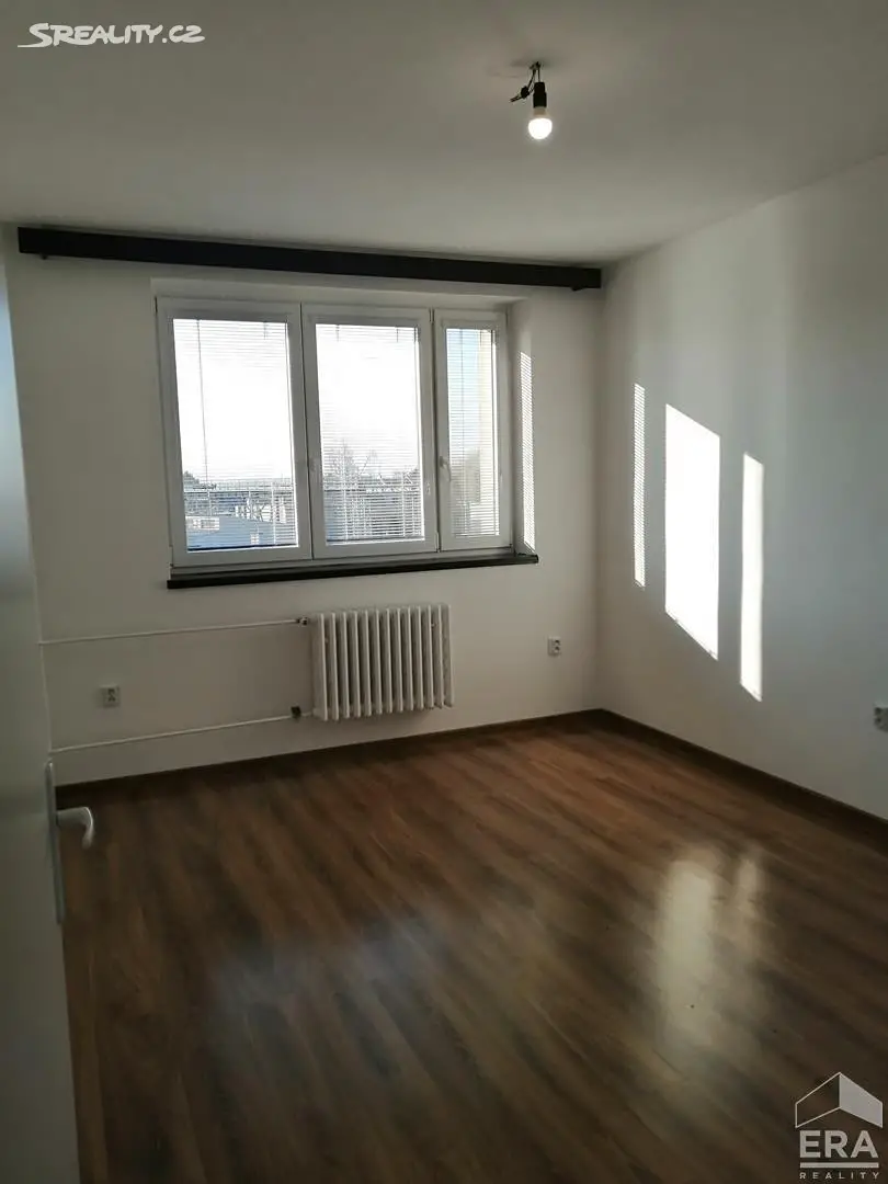 Pronájem bytu 3+1 70 m², V Horkách, Pečky