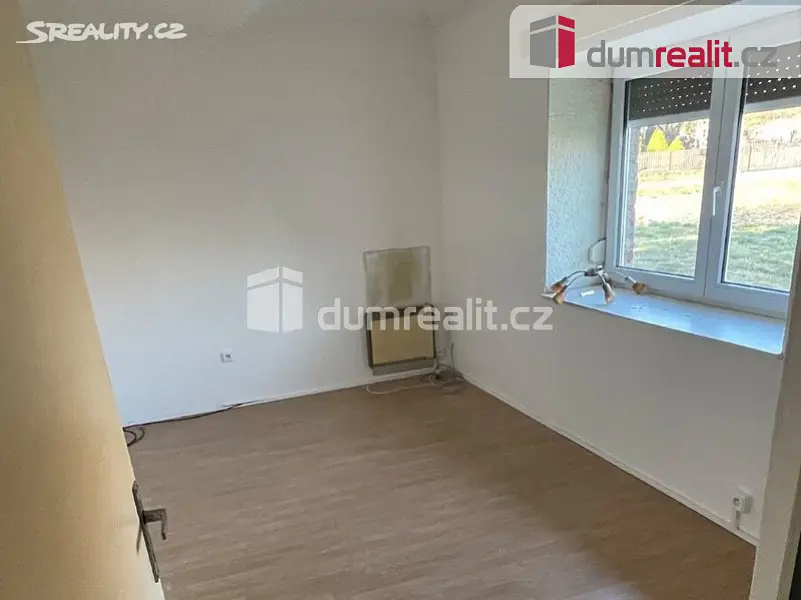 Prodej  rodinného domu 120 m², pozemek 621 m², Brloh, okres Pardubice