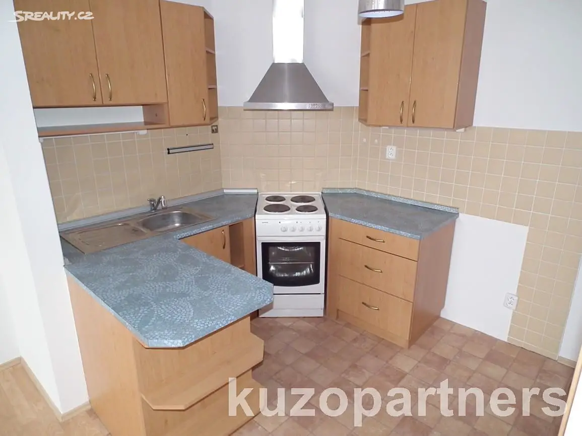 Pronájem bytu 2+kk 54 m², Pražská třída, Hradec Králové - Kukleny