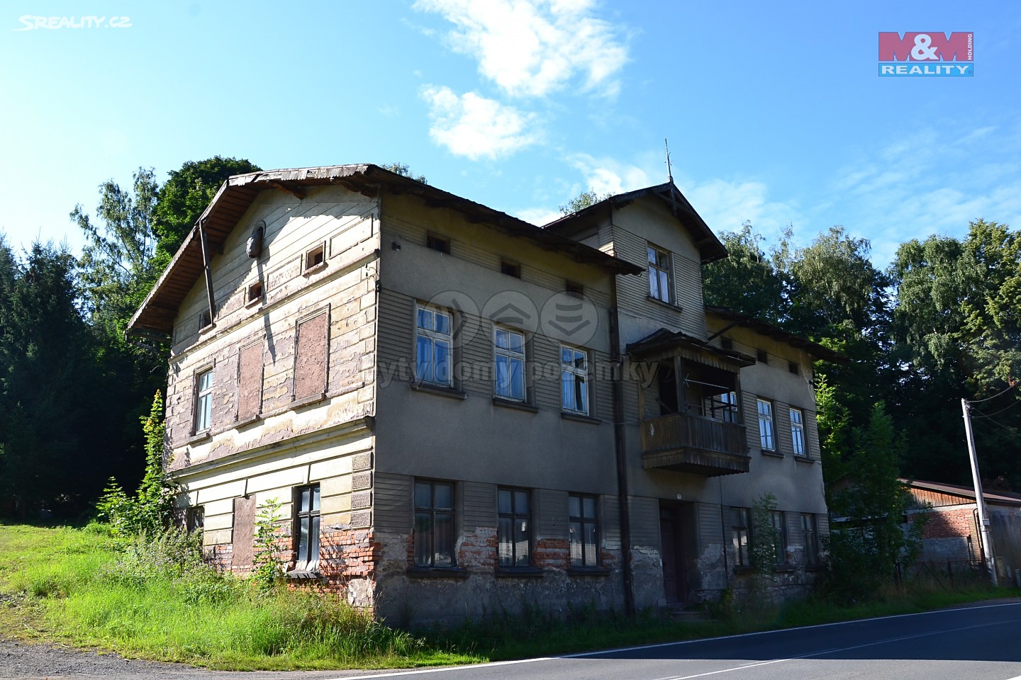 Prodej  rodinného domu 1 900 m², pozemek 1 783 m², Hronov - Malá Čermná, okres Náchod