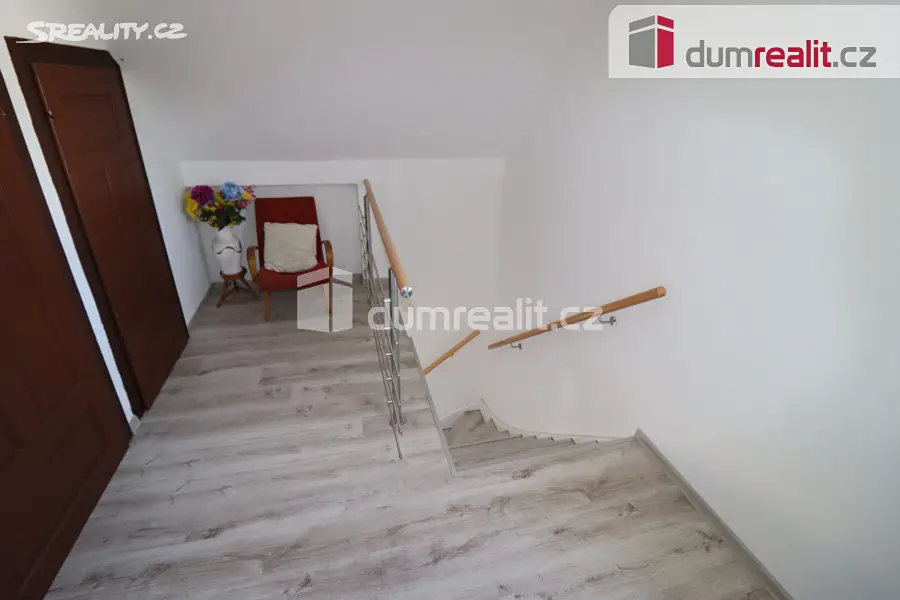 Prodej  rodinného domu 250 m², pozemek 642 m², Stříbrná, okres Sokolov