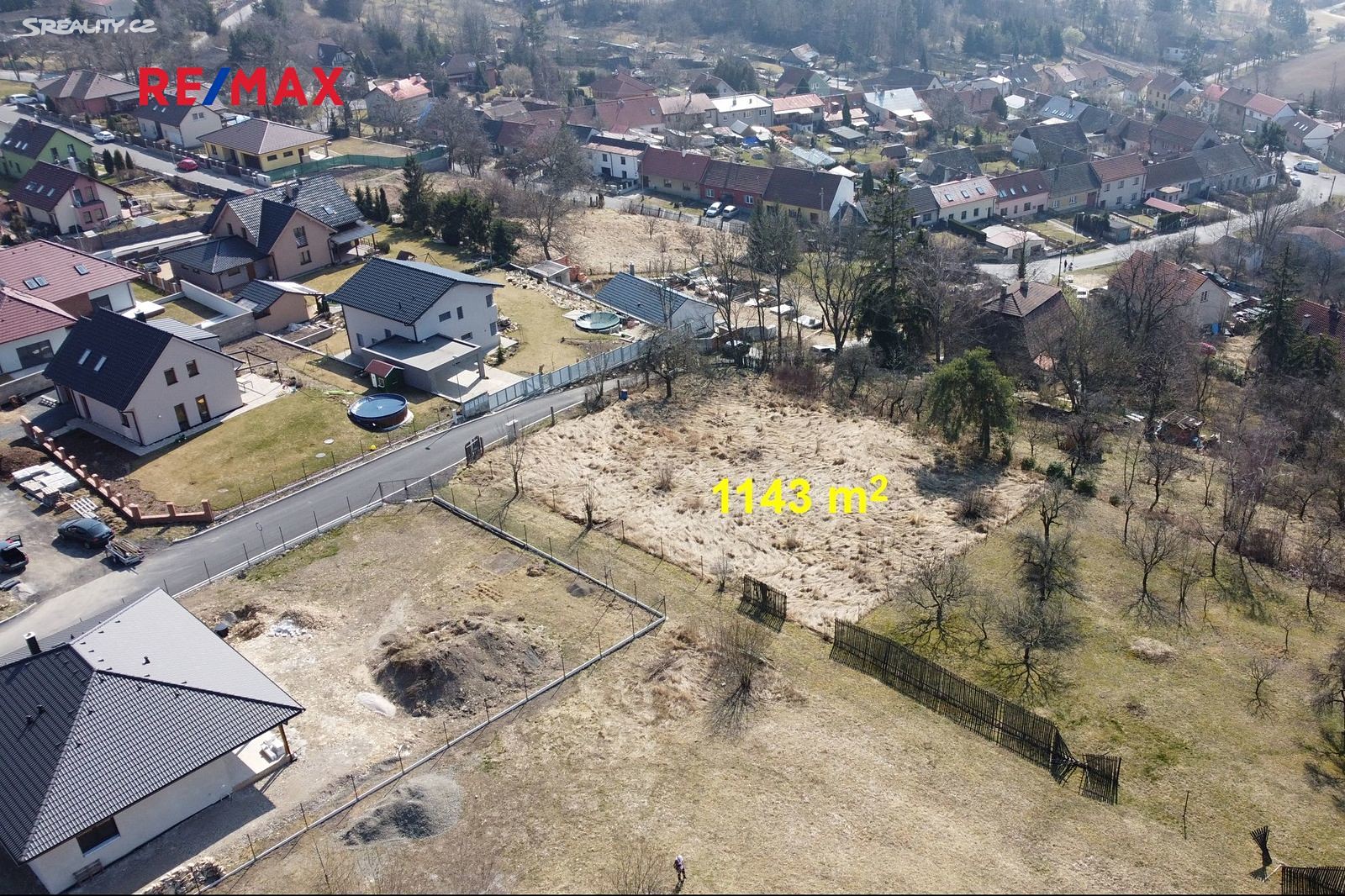 Prodej  stavebního pozemku 1 143 m², Nové Strašecí, okres Rakovník