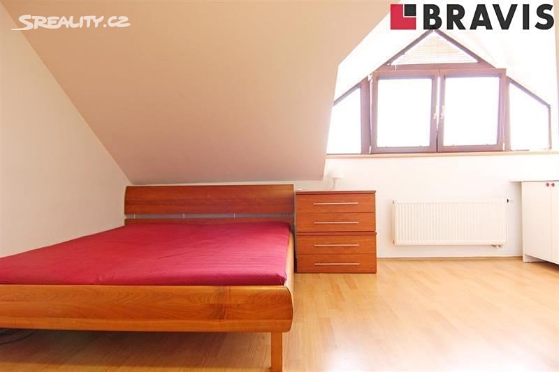Pronájem bytu 1+kk 25 m², Palackého třída, Brno - Královo Pole