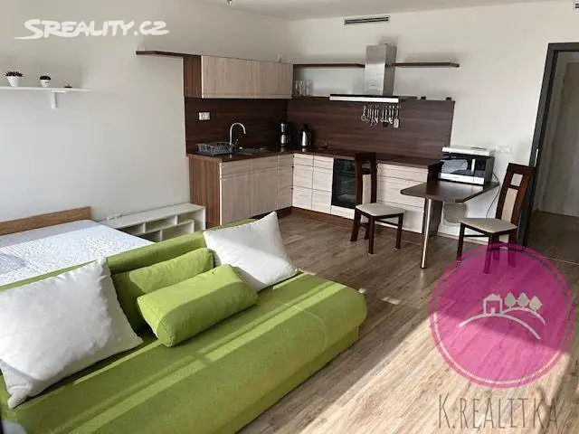 Pronájem bytu 1+kk 38 m², Lazecká, Olomouc - Lazce