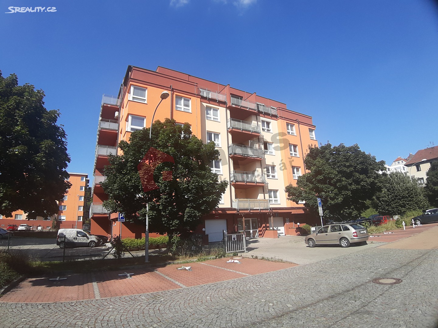Pronájem bytu 1+kk 34 m², Květná, Plzeň - Východní Předměstí