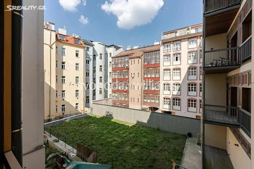 Pronájem bytu 1+kk 28 m², U studánky, Praha 7 - Bubeneč