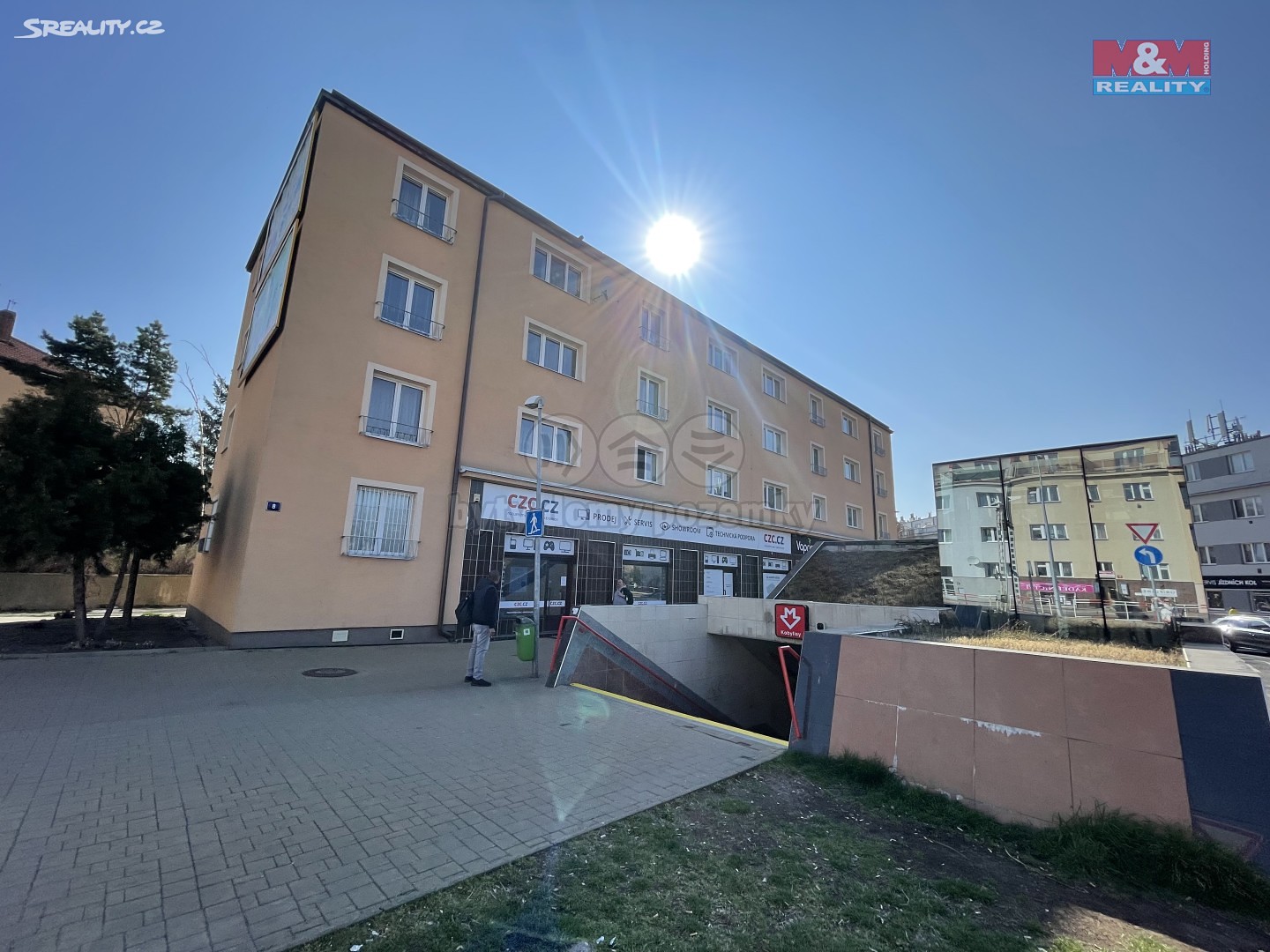 Pronájem bytu 2+1 58 m², Kobyliské náměstí, Praha 8 - Kobylisy