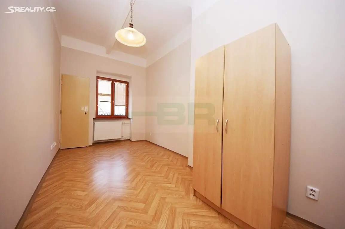 Pronájem bytu 2+1 52 m², U Vinohradské nemocnice, Praha 3 - Vinohrady