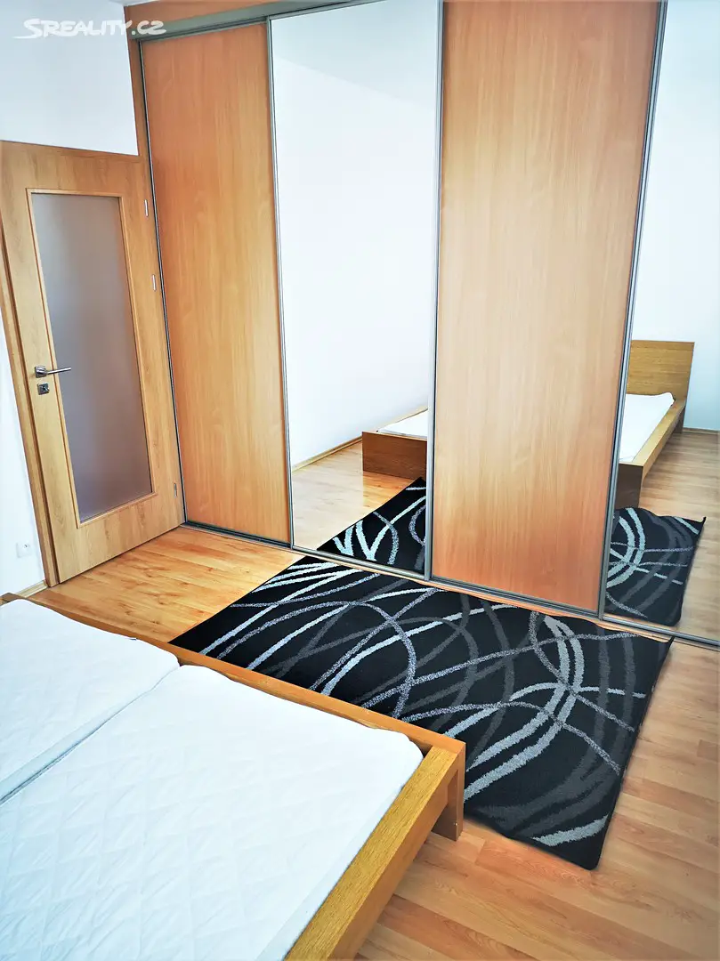 Pronájem bytu 2+kk 60 m², Kateřinské náměstí, Praha 4 - Újezd u Průhonic