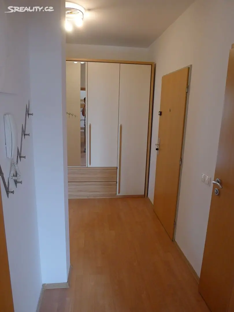 Pronájem bytu 2+kk 54 m², Pickova, Praha 5 - Zbraslav