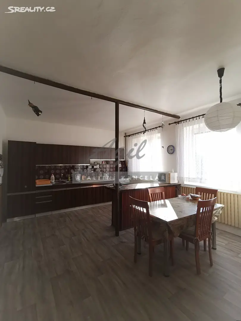 Prodej  rodinného domu 200 m², pozemek 649 m², Šlapanice, okres Brno-venkov