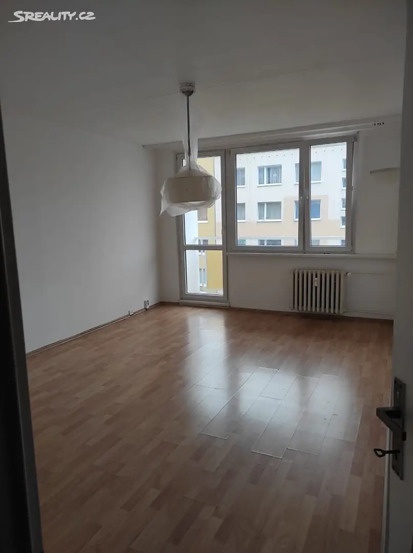 Pronájem bytu 3+1 85 m², Květinková, Praha 3 - Žižkov