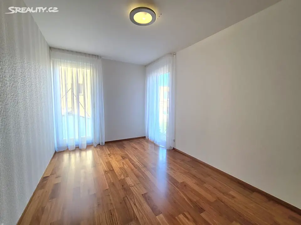 Pronájem bytu 3+kk 102 m², Pod Děvínem, Praha 5 - Smíchov