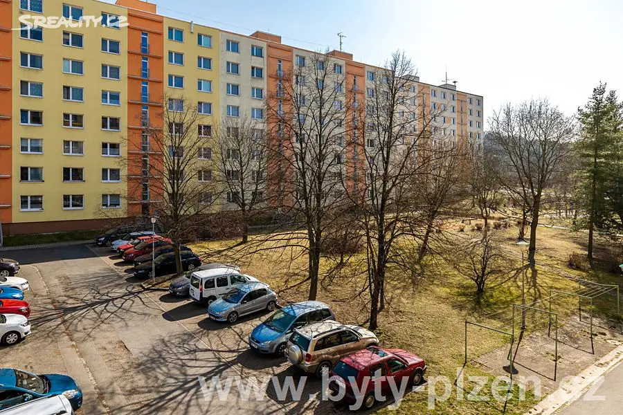 Prodej bytu 1+1 36 m², Na Dlouhých, Plzeň - Doubravka