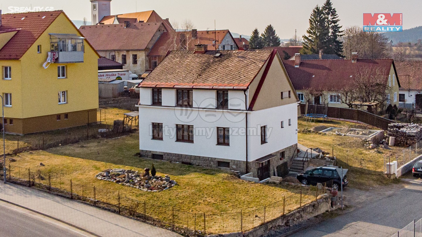 Prodej  rodinného domu 1 272 m², pozemek 1 272 m², Vacov, okres Prachatice