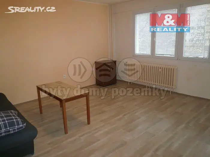 Pronájem bytu 1+kk 28 m², Mladých, Pardubice - Polabiny