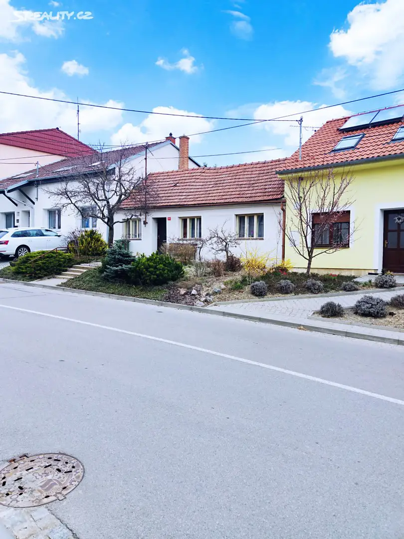 Prodej  rodinného domu 109 m², pozemek 809 m², Rousínov - Královopolské Vážany, okres Vyškov