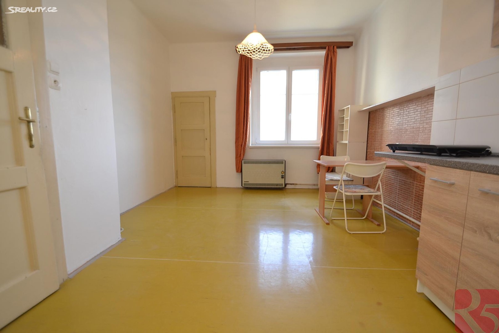 Pronájem bytu 1+1 54 m², Na Břehu, Praha 9 - Vysočany