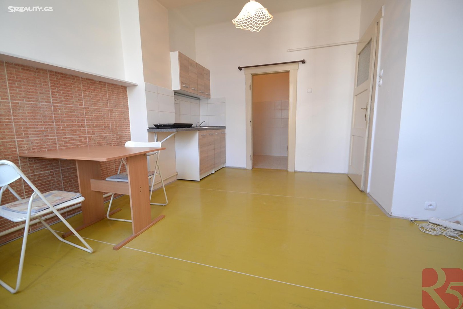 Pronájem bytu 1+1 54 m², Na Břehu, Praha 9 - Vysočany