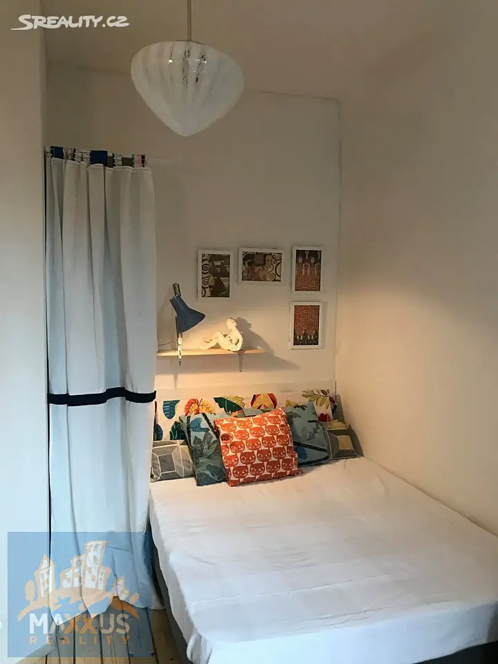 Pronájem bytu 1+kk 25 m², Michelská, Praha 4 - Michle