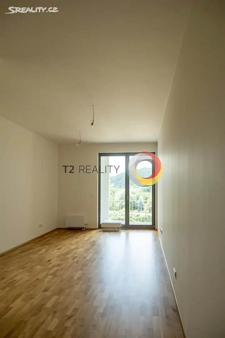 Prodej bytu 2+kk 48 m², Mezi Vodami, Praha - Modřany