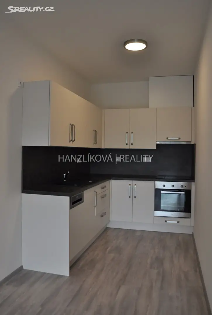 Pronájem bytu 2+kk 56 m², Volejbalistů, České Budějovice - České Budějovice 2