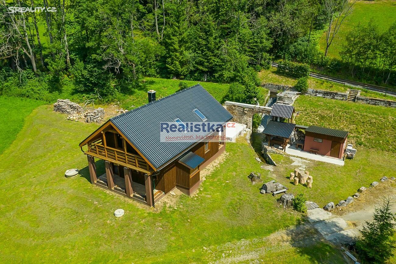 Prodej  rodinného domu 200 m², pozemek 18 620 m², Běšiny - Rajské, okres Klatovy