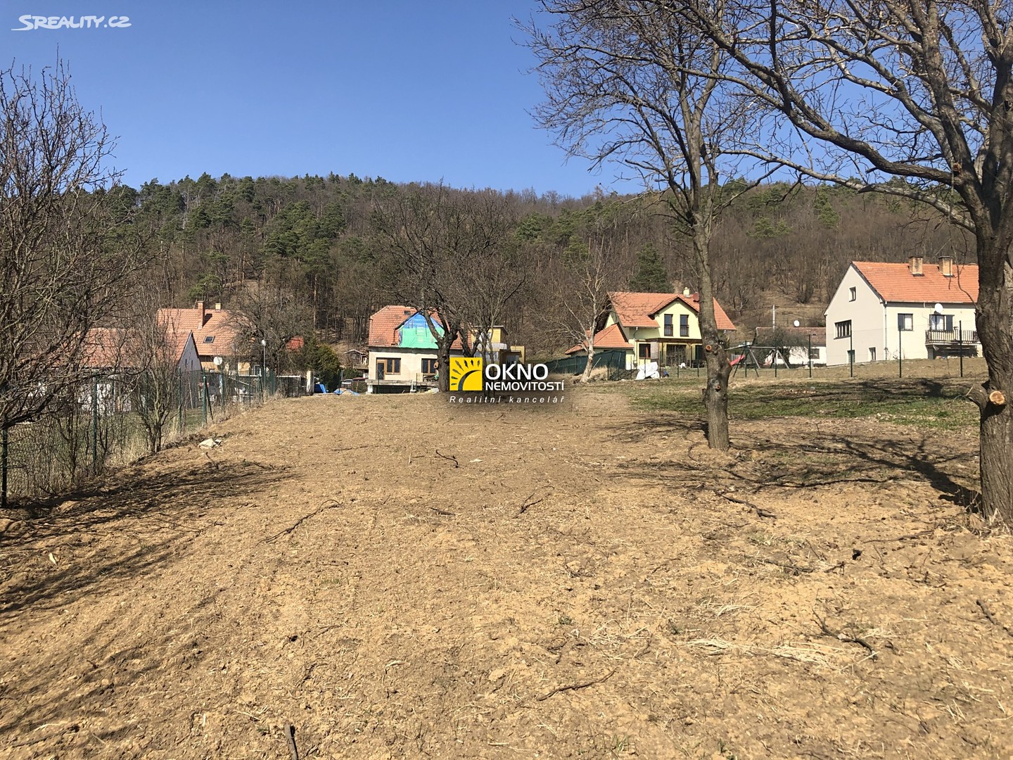 Prodej  stavebního pozemku 1 999 m², Svinošice, okres Blansko