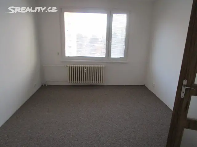 Pronájem bytu 1+1 37 m², Vysocká, Hradec Králové - Moravské Předměstí