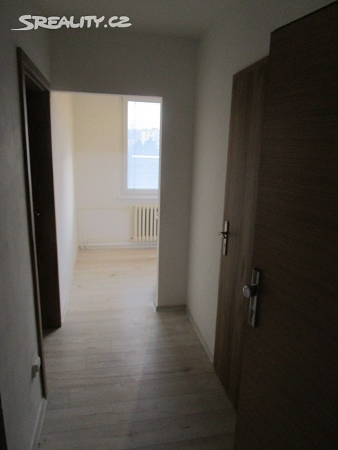 Pronájem bytu 1+1 37 m², Vysocká, Hradec Králové - Moravské Předměstí