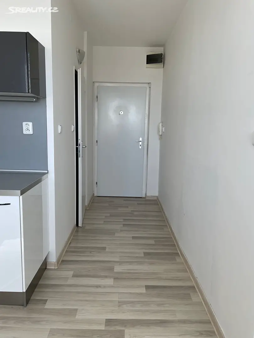 Pronájem bytu 1+1 35 m², Evžena Rošického, Ostrava - Svinov