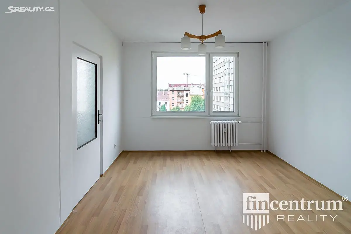 Pronájem bytu 2+1 55 m², Arnošta z Pardubic, Pardubice - Zelené Předměstí