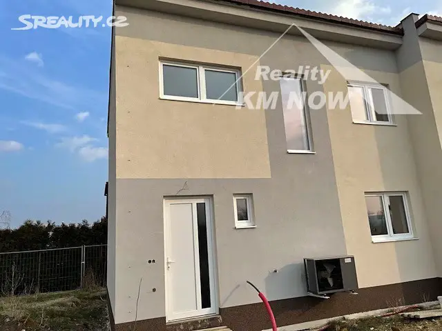 Pronájem  rodinného domu 100 m², pozemek 190 m², Kroměříž - Vážany, okres Kroměříž