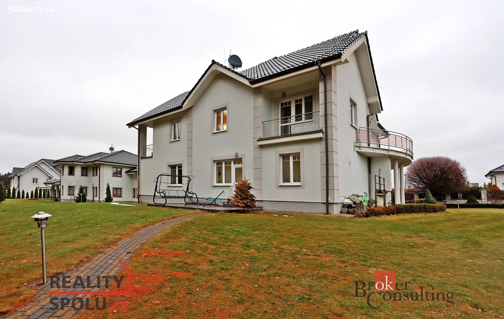 Prodej  rodinného domu 550 m², pozemek 1 400 m², Nová Role - Mezirolí, okres Karlovy Vary