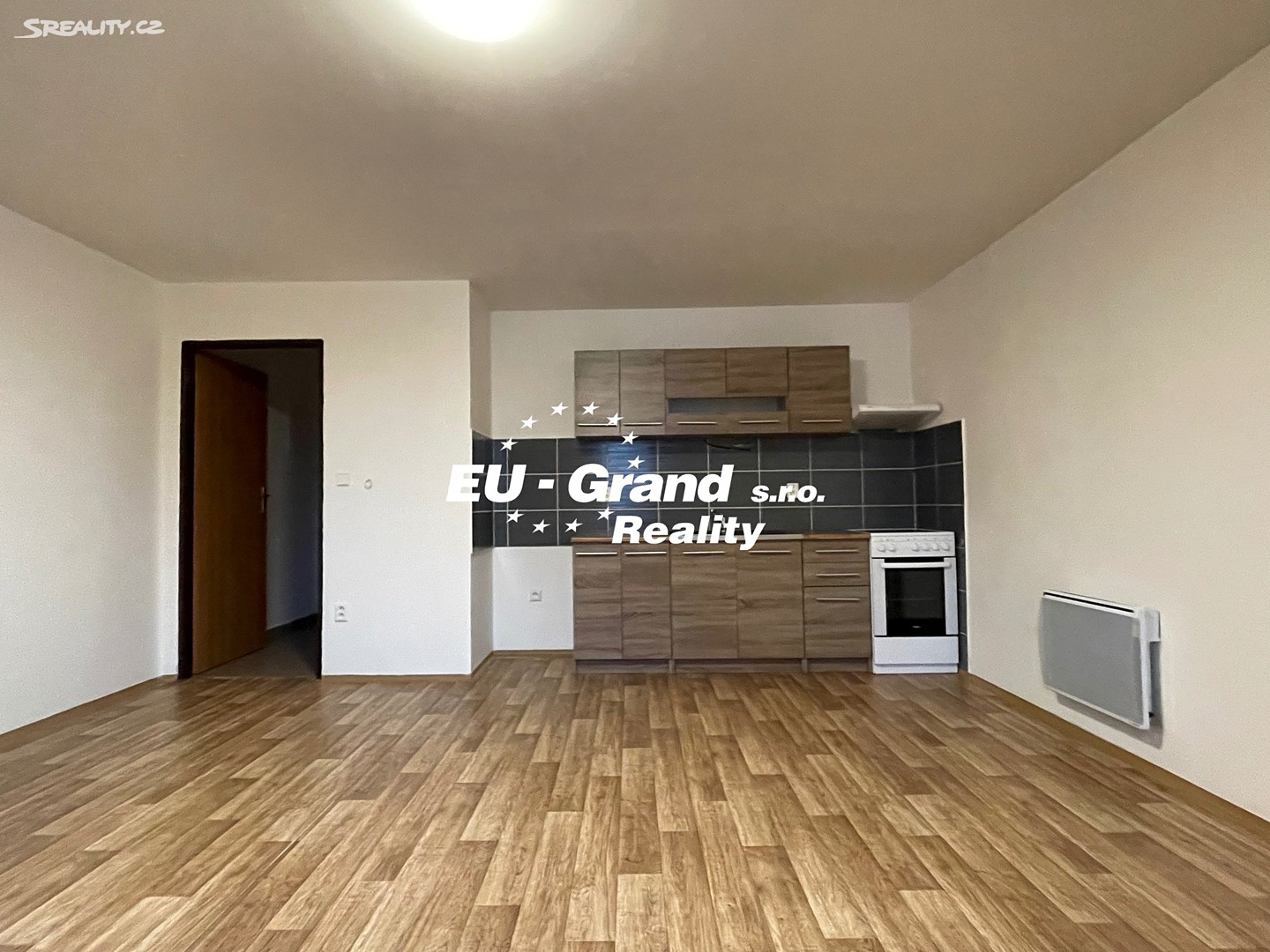 Pronájem bytu 1+kk 35 m², Nezvalova, Varnsdorf