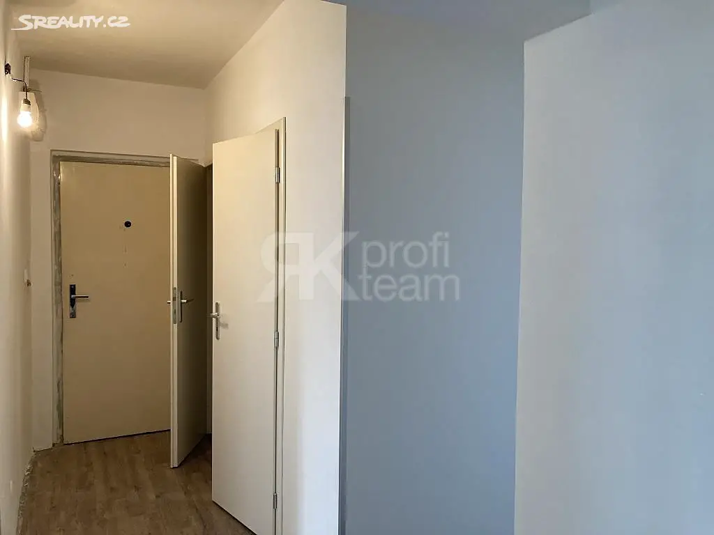 Prodej bytu 3+1 76 m², Cholevova, Ostrava - Ostrava-Jih