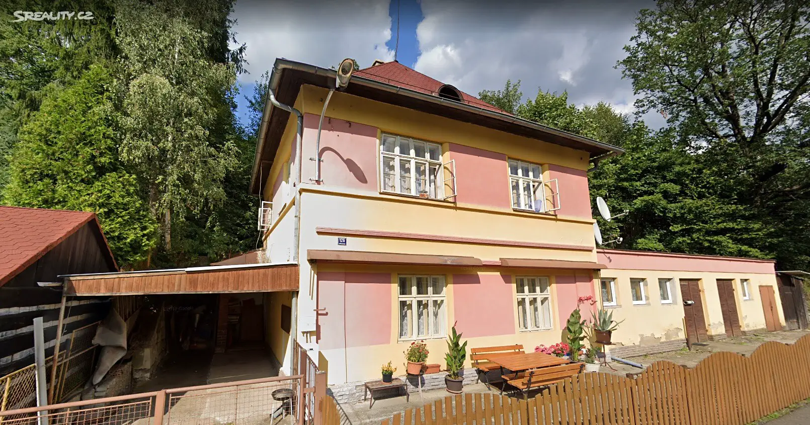 Prodej  rodinného domu 207 m², pozemek 225 m², Jetřichovice, okres Děčín
